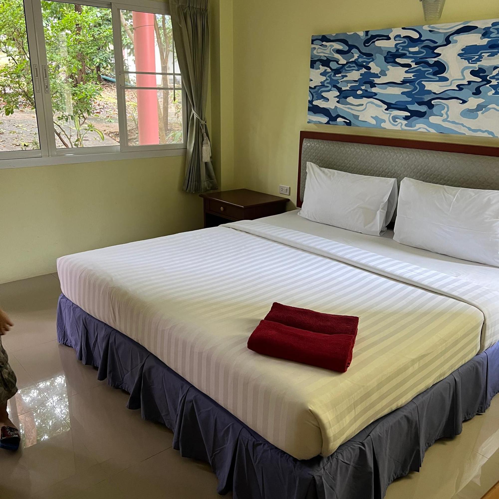 Kata Villa Merit Hill Bungalows Karon Eksteriør bilde